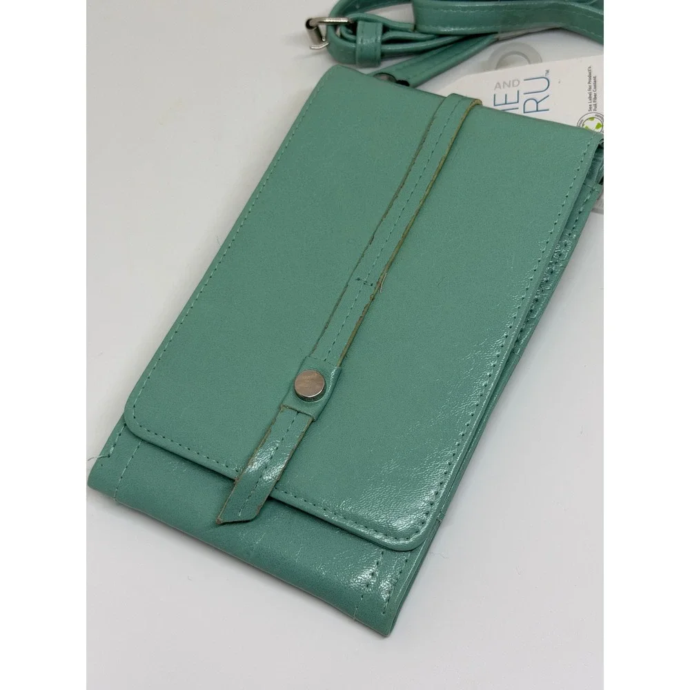 Time and Tru Crossbody Phone Wallet Teal Faux Leather Snap Travel Bag Womens NWT